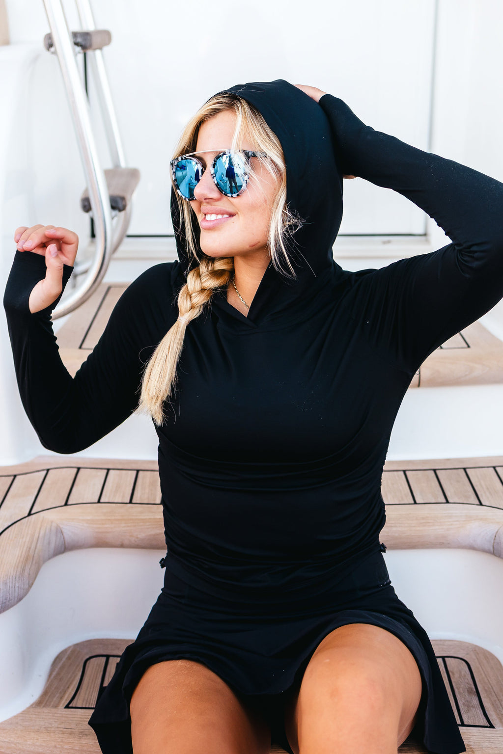 Tight Lines Hoodie - Midnight Bite
